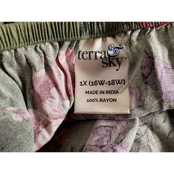 Terra & Sky Ruffled Off Shoulder Floral Peplum Peasant Top 1X Olive Rayon NEW - Picture 5 of 6